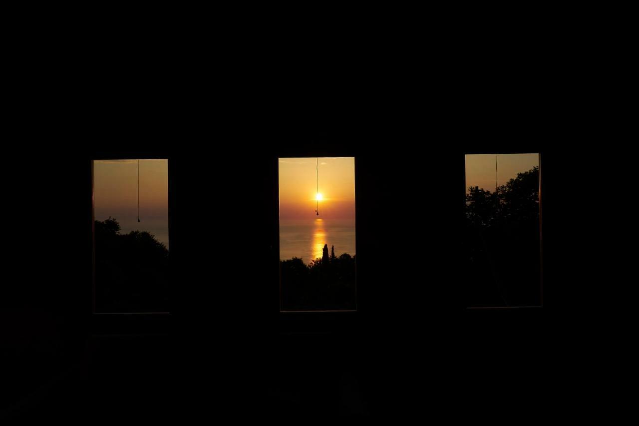 Sunrise Tsagkarada Villa Bagian luar foto